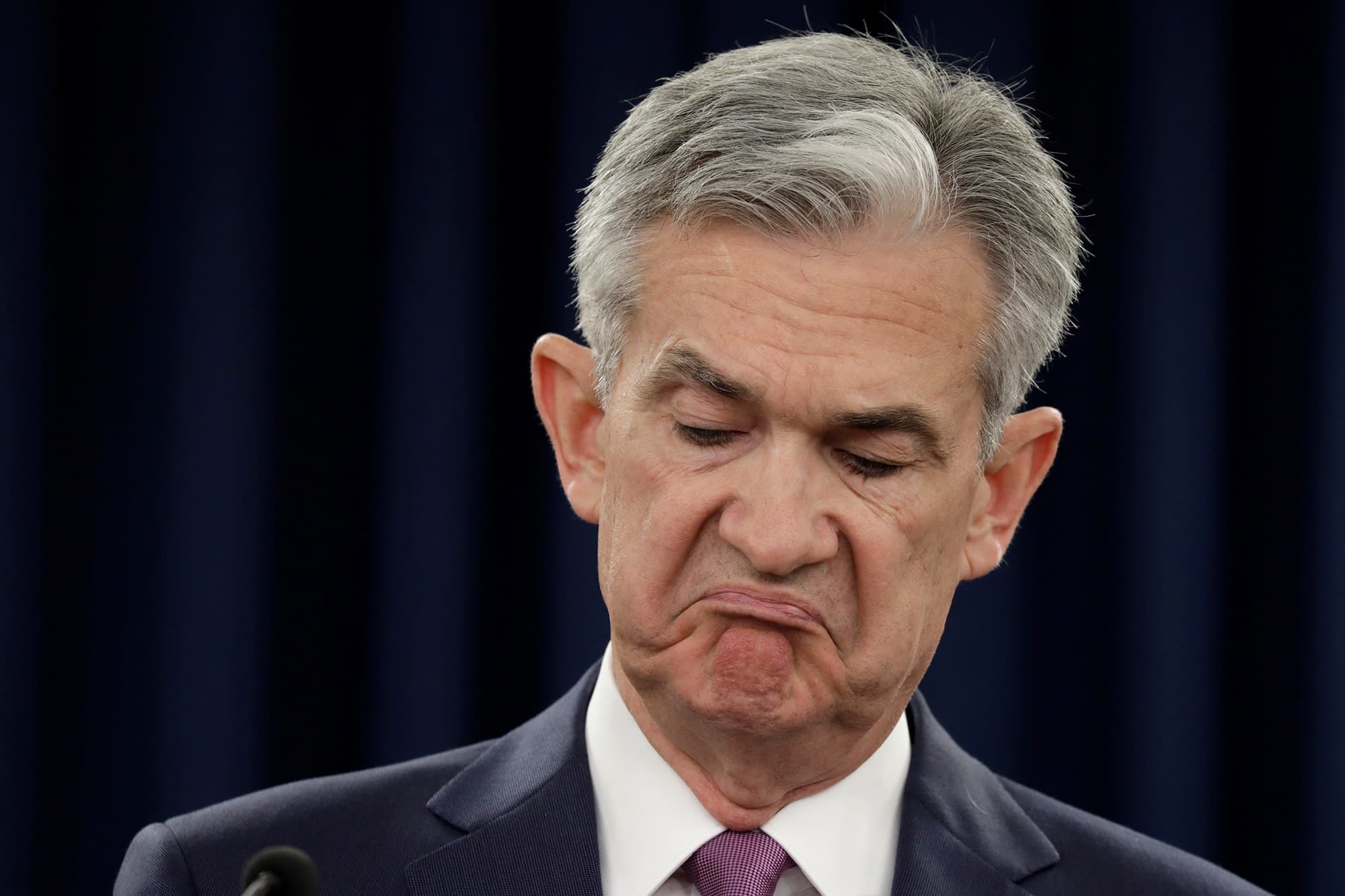 Receita tupiniquim com tempero americano: a batalha de Trump contra o presidente do Banco Central dos EUA