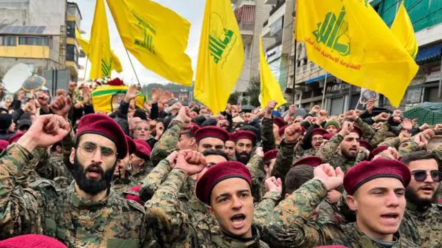 Hezbollah bate de frente com os EUA e diz que só larga armas quando Israel recuar