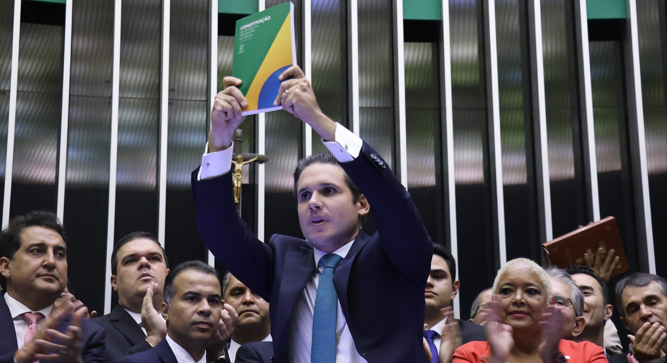 Hugo Motta proíbe a oposição de realizar reuniões nas comissões da Câmara